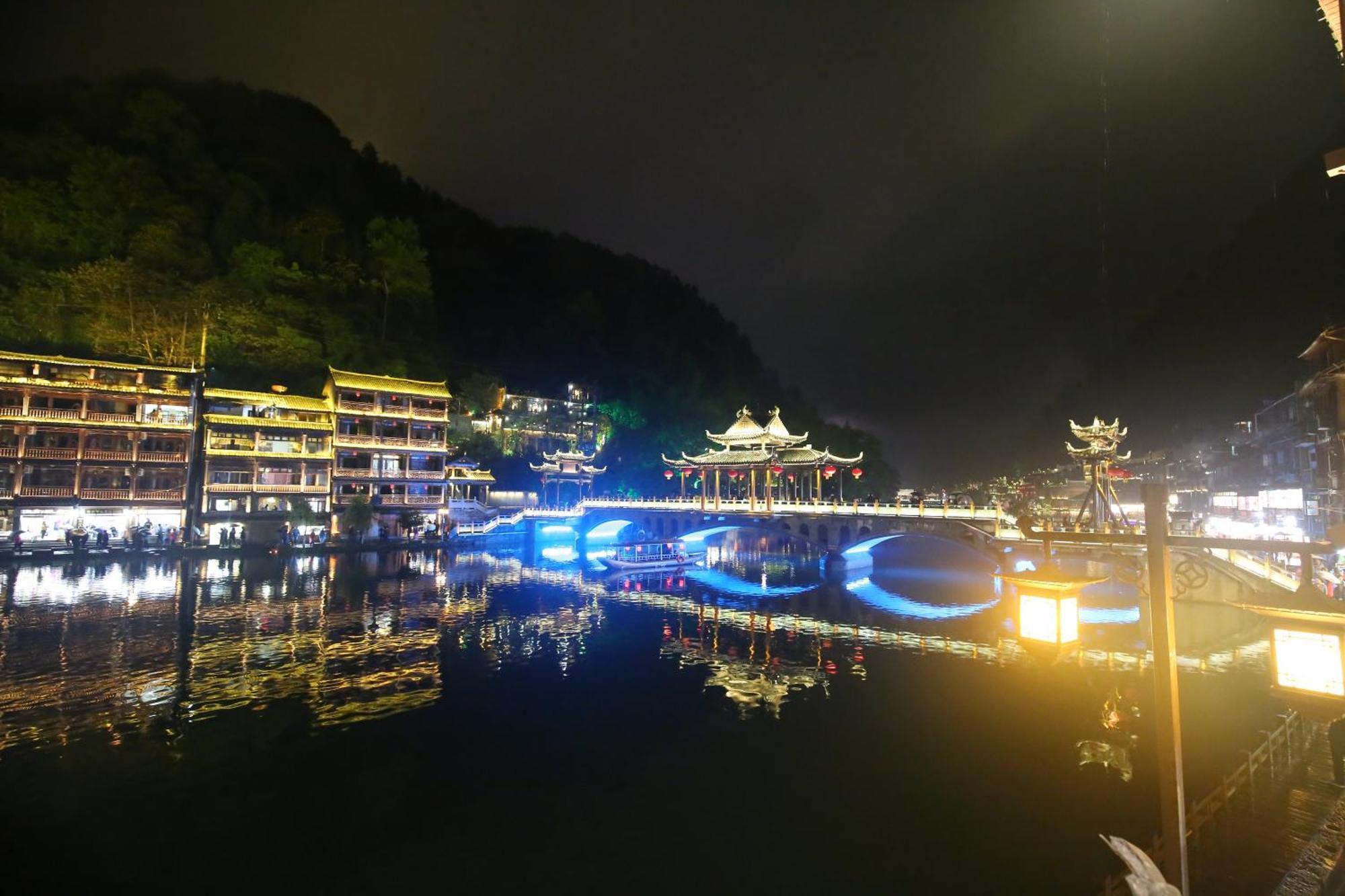 Lqj Riverside Guest House Fenghuang Εξωτερικό φωτογραφία