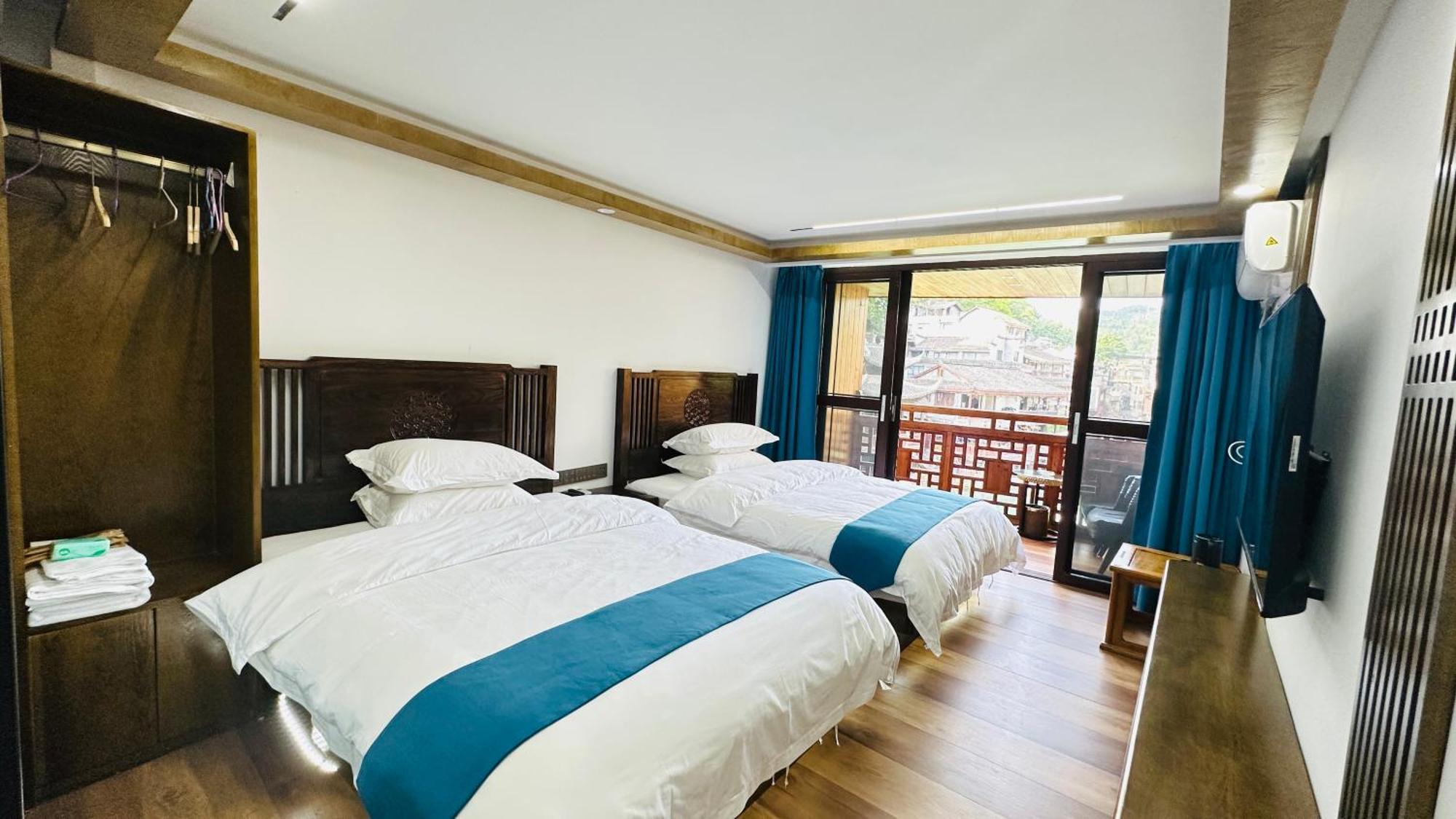Lqj Riverside Guest House Fenghuang Εξωτερικό φωτογραφία