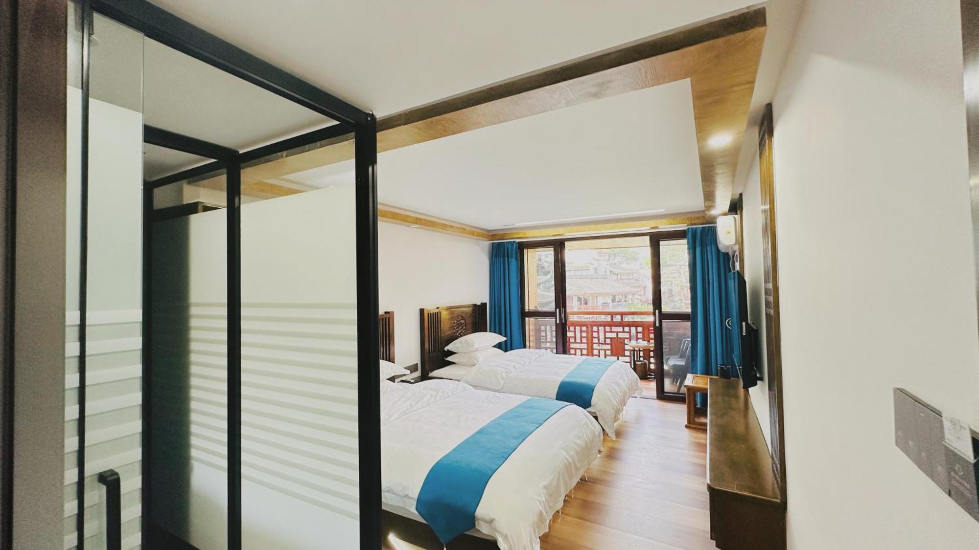 Lqj Riverside Guest House Fenghuang Εξωτερικό φωτογραφία