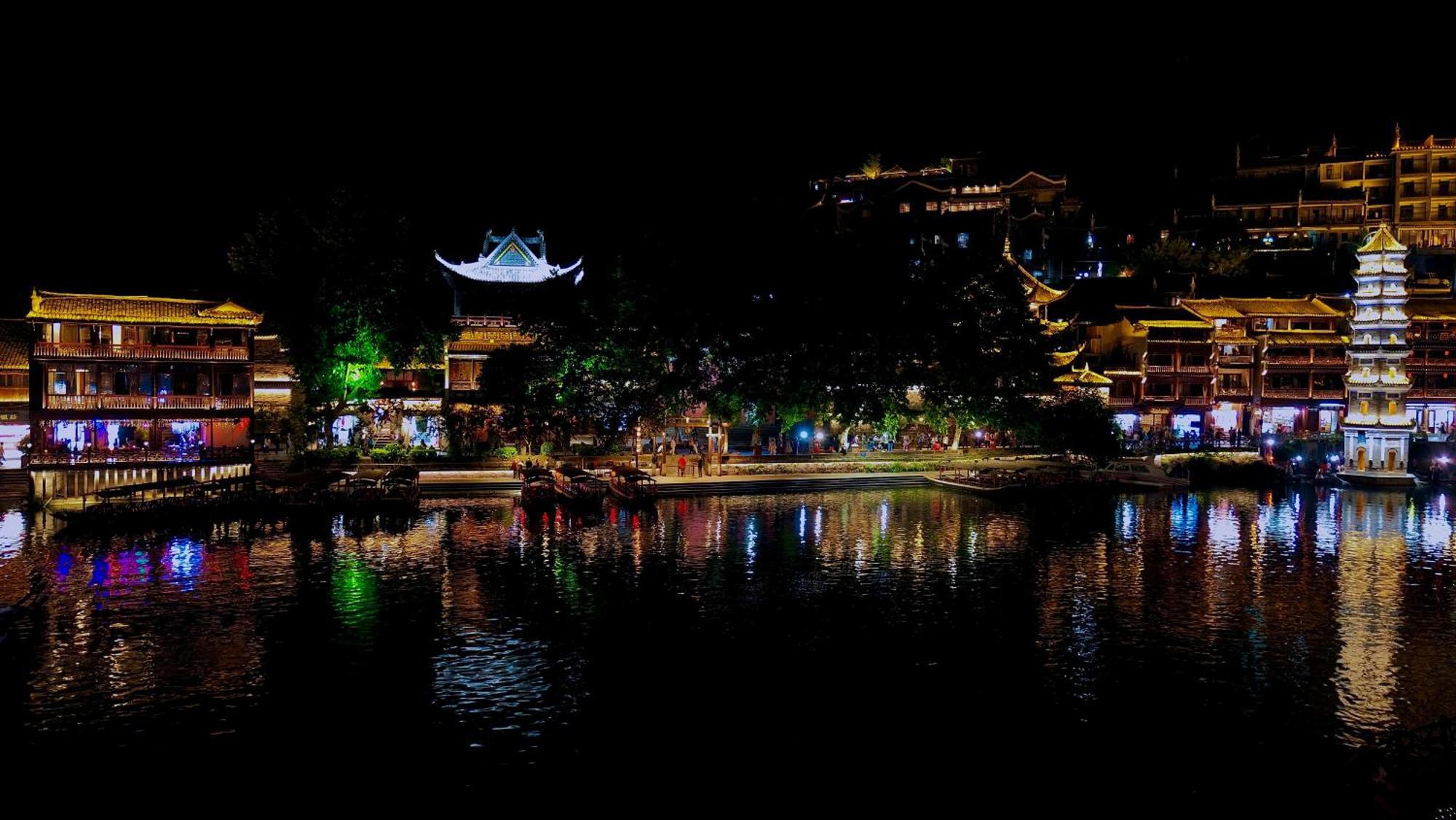 Lqj Riverside Guest House Fenghuang Εξωτερικό φωτογραφία