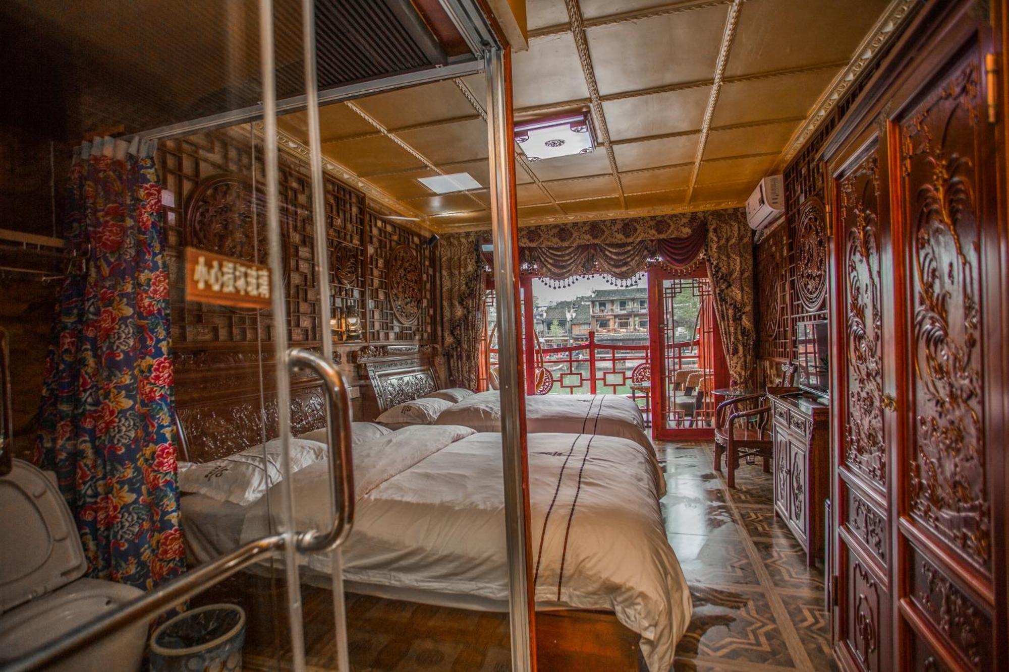 Lqj Riverside Guest House Fenghuang Εξωτερικό φωτογραφία