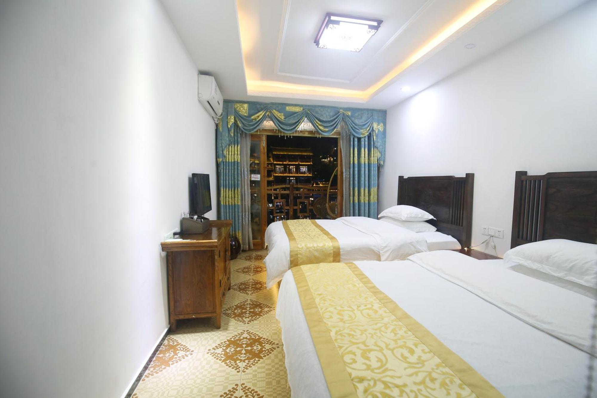 Lqj Riverside Guest House Fenghuang Εξωτερικό φωτογραφία